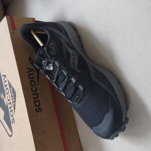 Saucony Peregrine 12 Trail Shoe, Size 11, Black